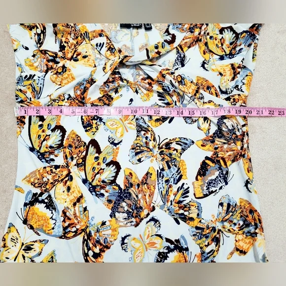Attitudes by René Butterfly Print Tunic Top Women Small Keyhole Neck Relaxed Fit - Picture 11 of 14